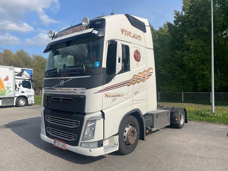 Поступление VOLVO FH4