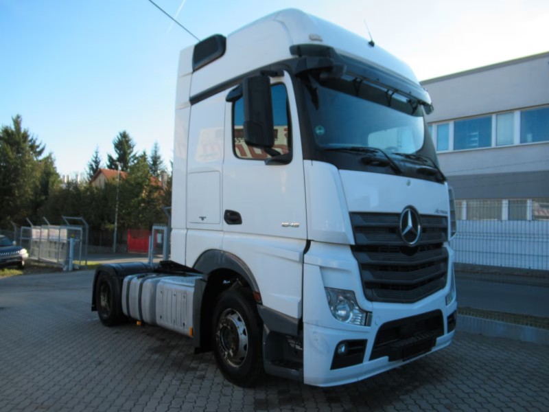 Поступление Mercedes Actros MP4 Поступление Mercedes Actros MP4